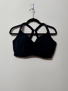 NWT Torrid 42DDD Black Sports Bra